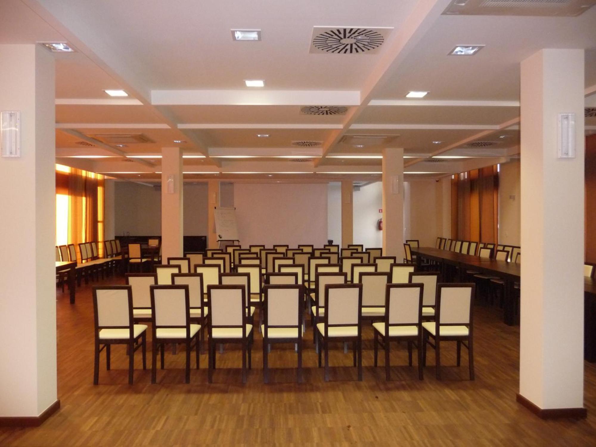 Hotel Aviator Kielce "Business Hotel Medical & Spa" Exterior foto