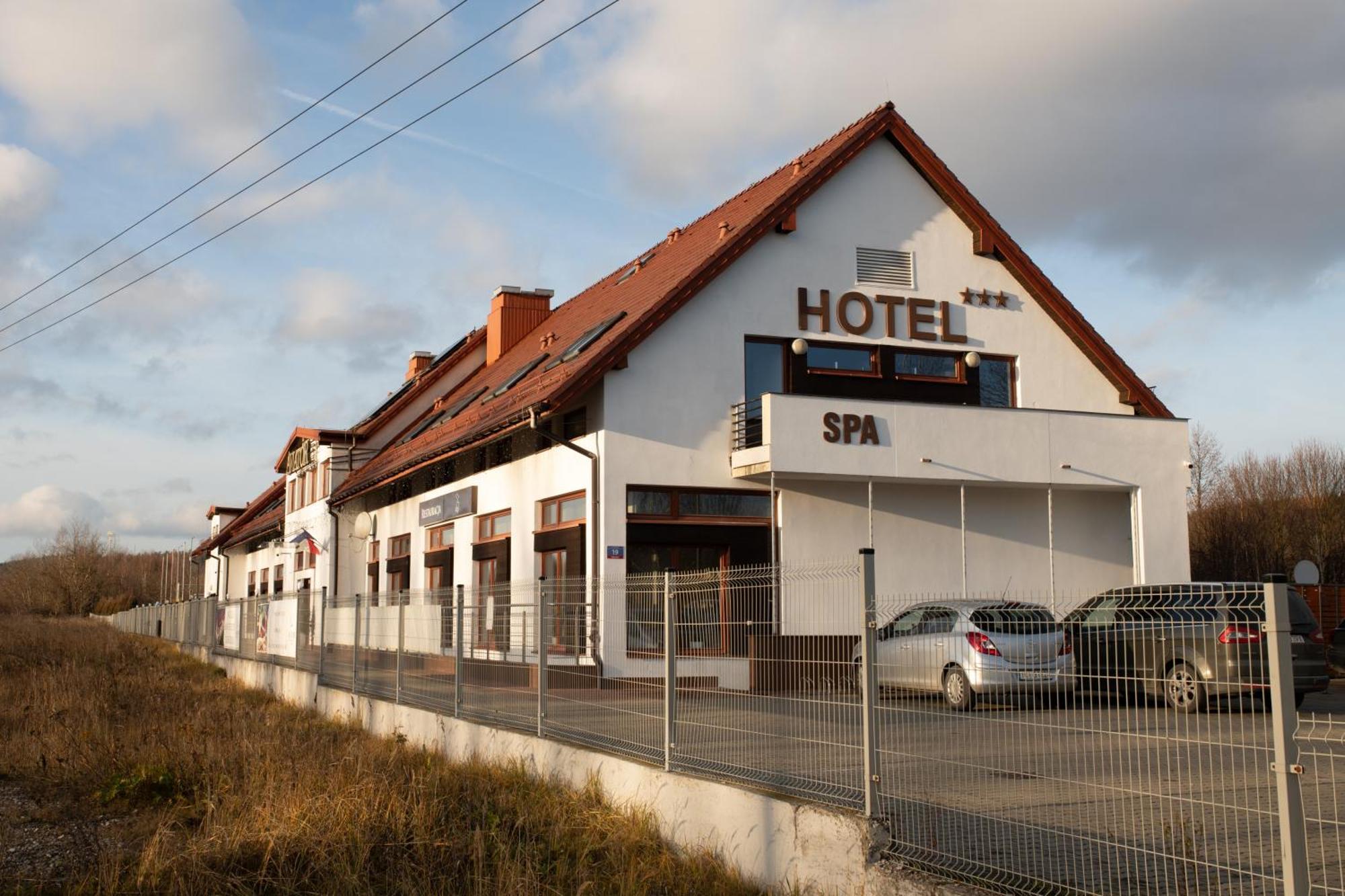 Hotel Aviator Kielce "Business Hotel Medical & Spa" Exterior foto